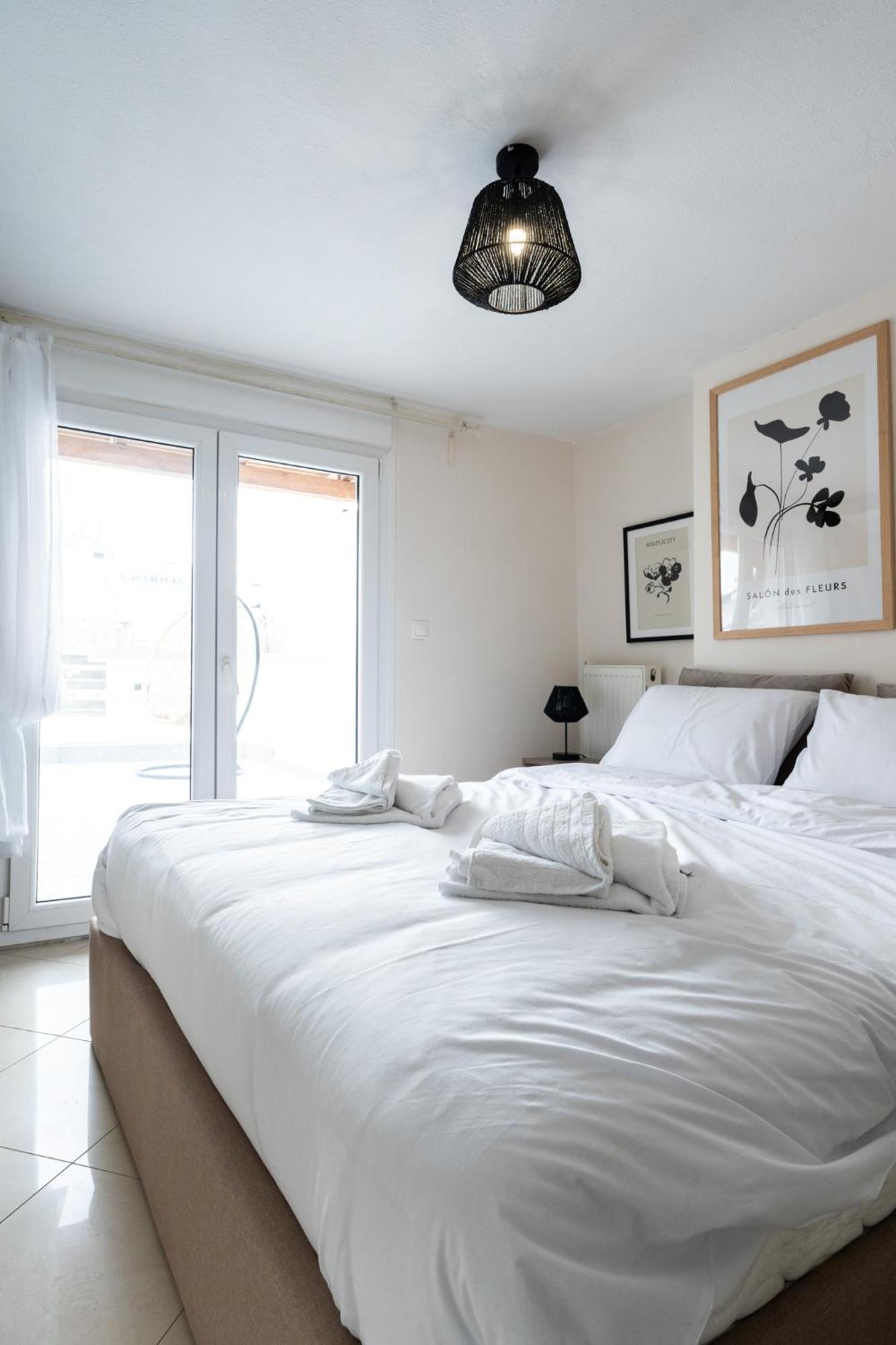 Pomegranate Luxury Penthouse Maisonette With Beautiful Terrace & Free Parking By Binobi ! Thessalonique Extérieur photo